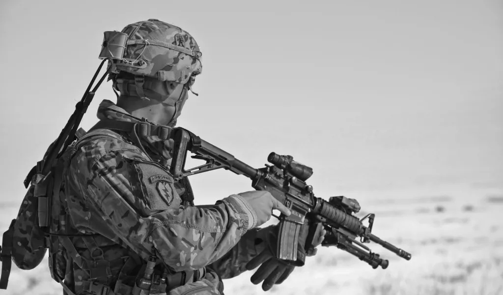 Во всех регионах Ленобласти появились пункты по отбору жителей на службу по контракту