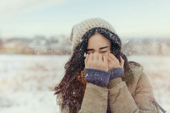 Делайте это зимой: ваша кожа сохранит свежесть и красоту