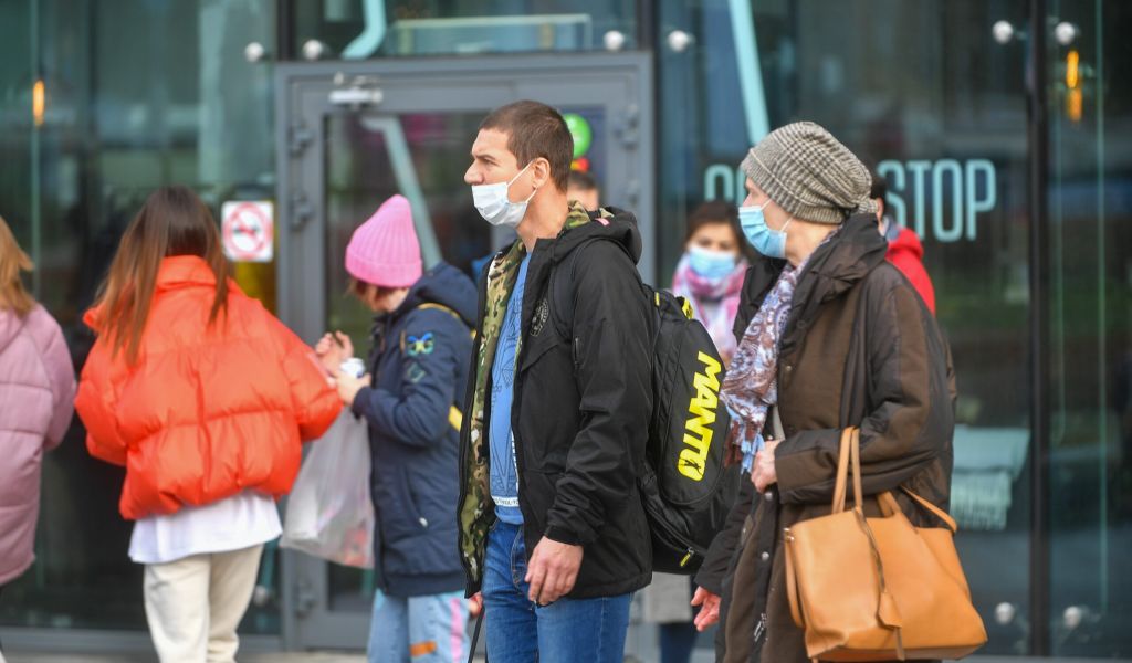 Юрист хочет доказать в суде, что пандемия коронавируса является «глобальным спектаклем»