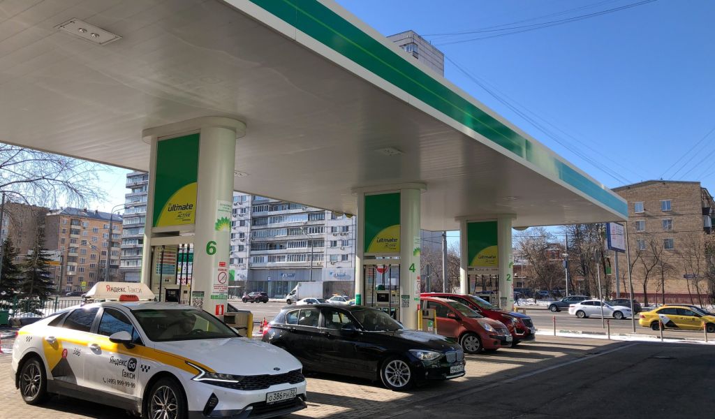 В Ленобласти открылись быстрые электрозаправочные станции