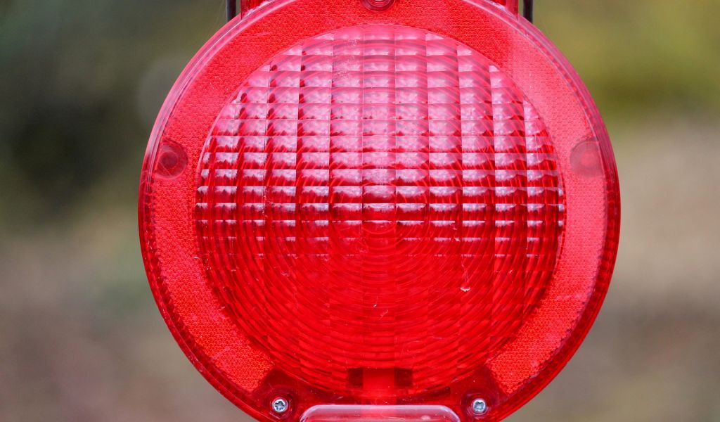 В восьми районах Петербурга с 28 мая по 3 июня ограничат движение автотранспорта