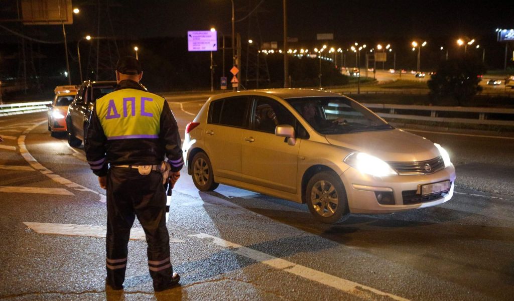 Названы пять неочевидных ситуаций, когда водителя могут лишить прав