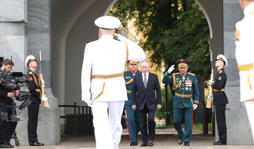 Что означает подписание Путиным новой Морской доктрины