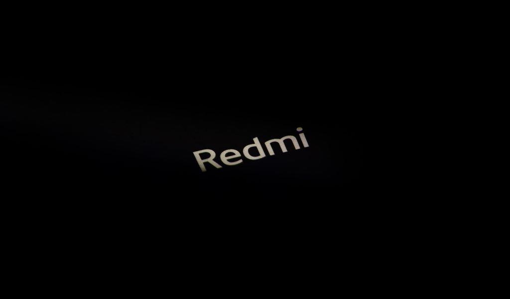 Redmi Note 12 Pro продают в России за 30 тысяч рублей