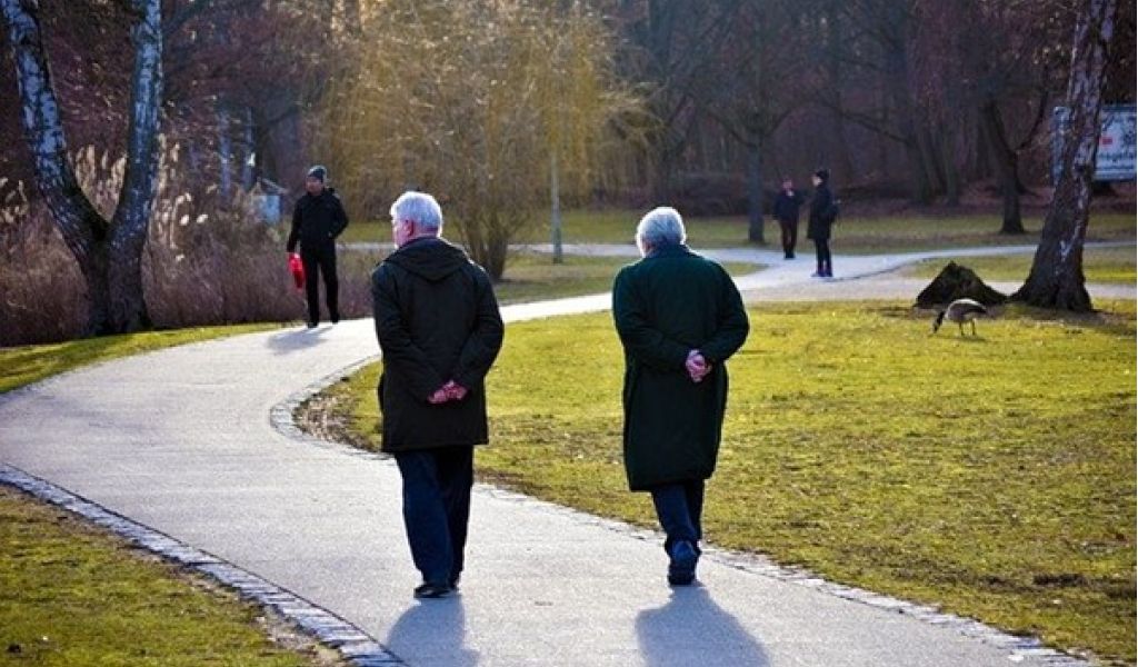 Почему мужчины умирают раньше женщин