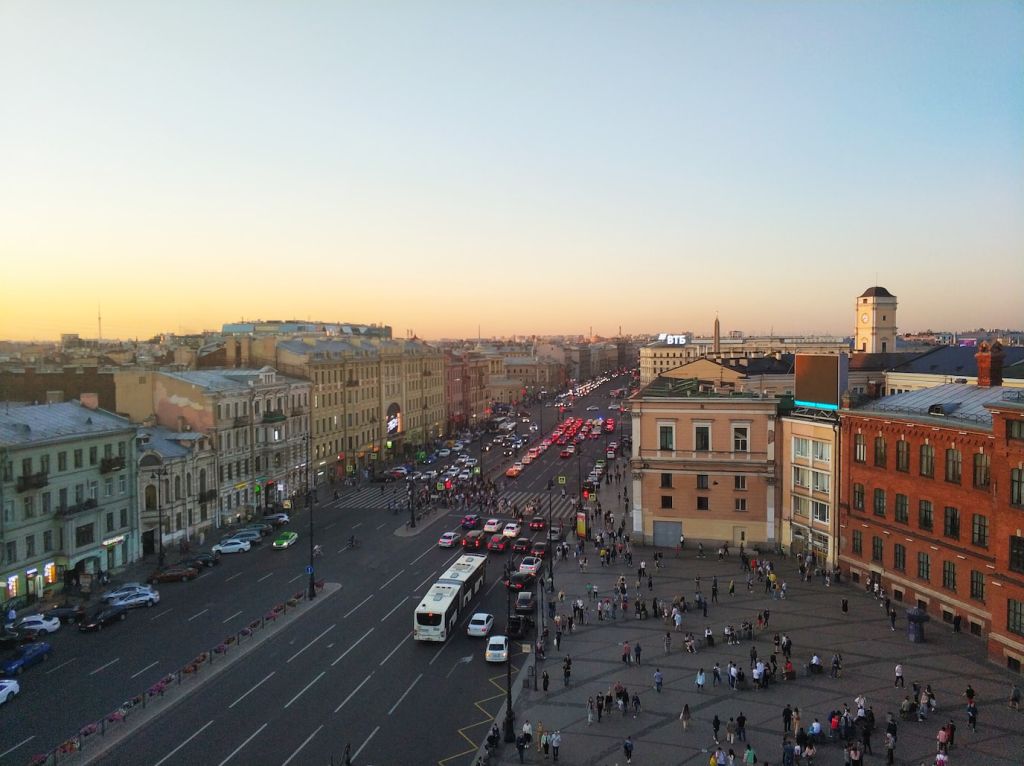 В Петербурге банки освобождают свои площади для стрит-ритейлов