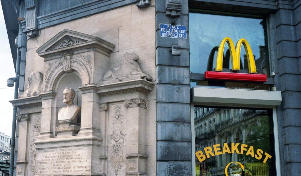 McDonald’s закрывает все рестораны в Петербурге