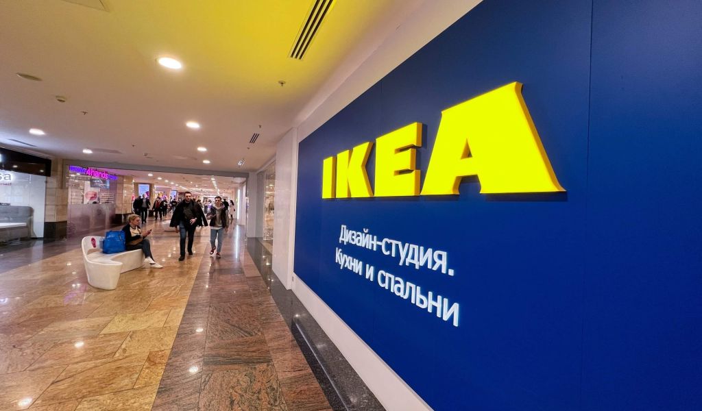 Управляющий магазинами IKEA заявил об увольнении 10 тыс. сотрудников из России