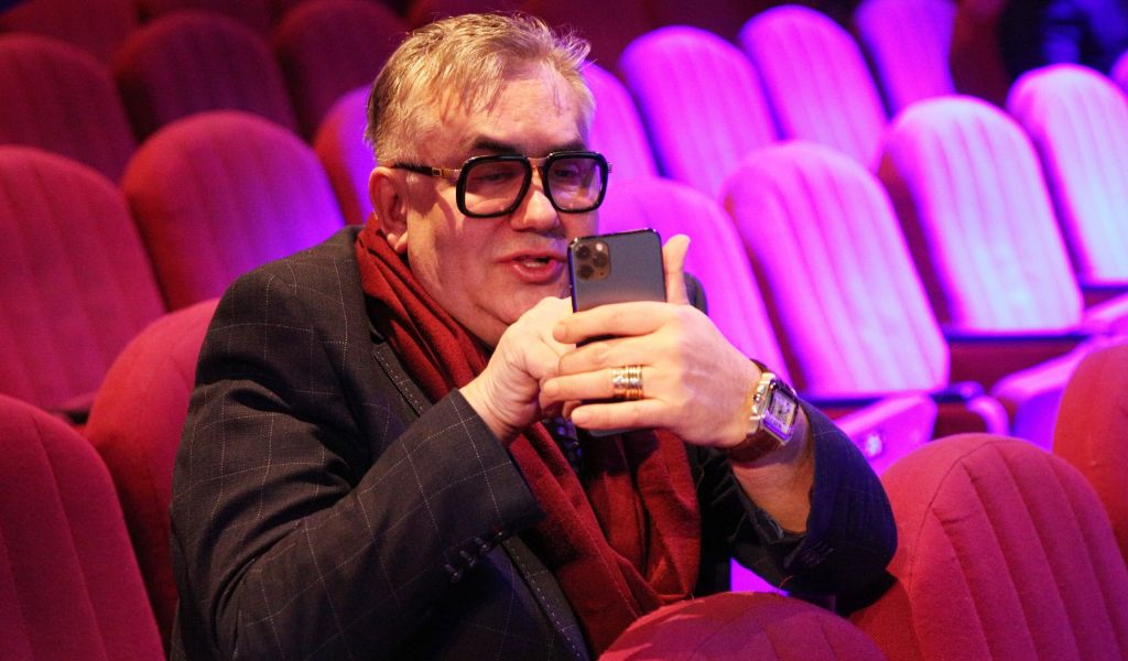 «Пощечина НАТО»: актер Садальский появился на сцене в трусах цвета флага США