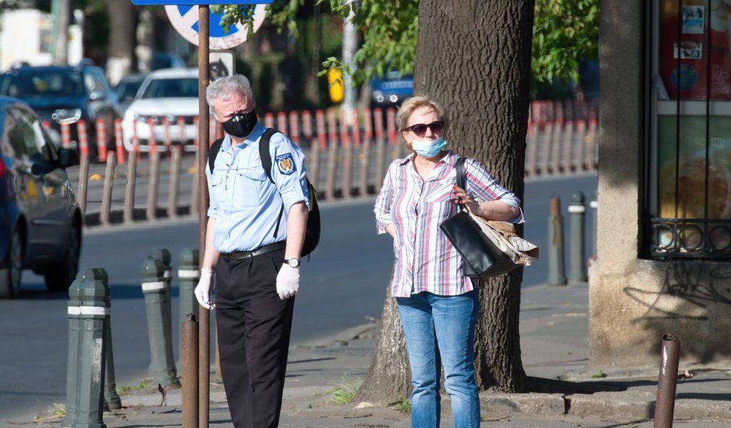 В Словении призвали Евросоюз готовиться к четвертой волне коронавируса