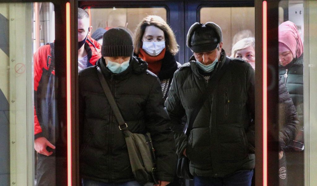 ЗакС Петербурга одобрил поправки в правилах пользования метрополитеном