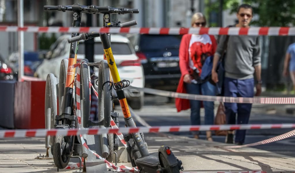 В Петербурге ограничили скорость электросамокатов в центре города до 10 км/ч