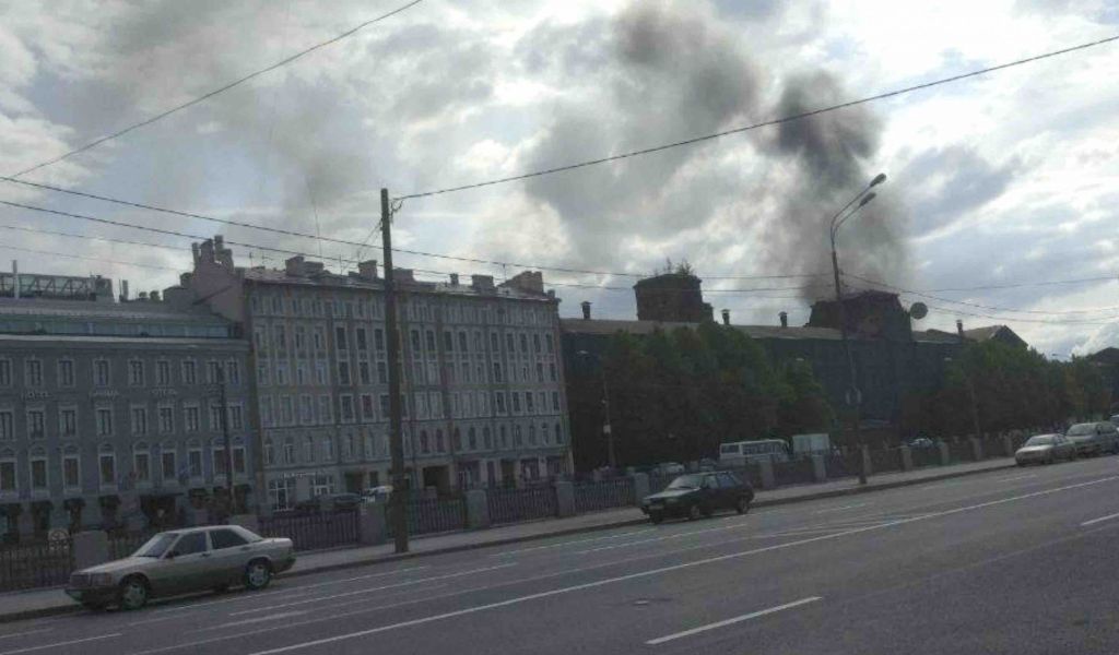 Пожар на «Красном треугольнике» в Петербурге напомнил о проблемах ОКН