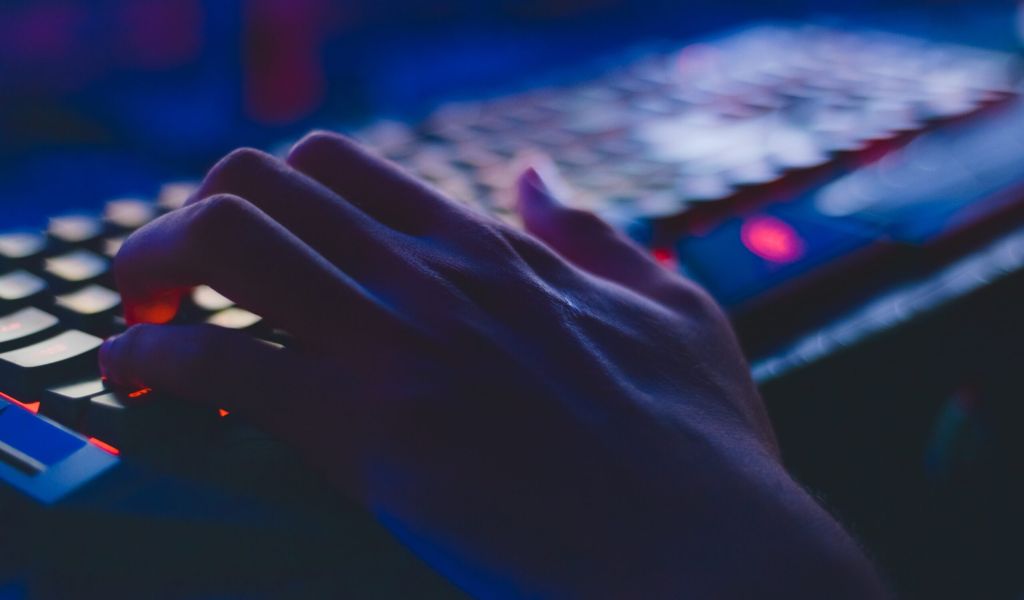CNBC: русские хакеры разместили в интернете данные 1 млн кредитных карт