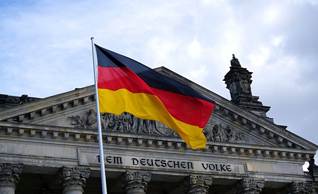 В Германии начались автопробеги против НАТО и энергетической политики Берлина