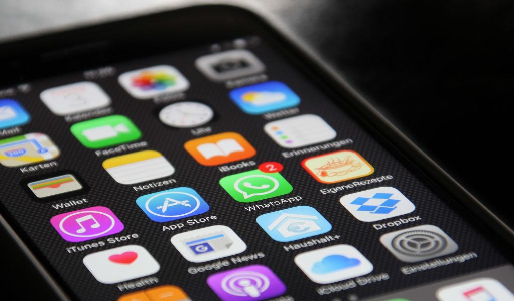 В соцсетях распространяются слухи о «тайном обновлении» мессенджера WhatsApp