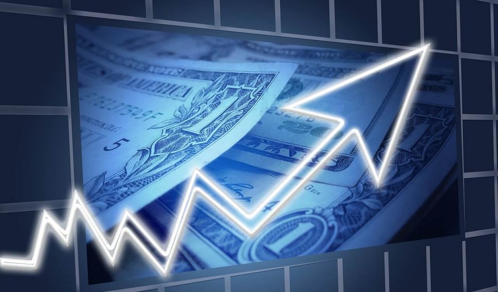 В марте до 90 рублей за доллар и 100 за евро: эксперт поделился прогнозами при плохом сценарии на Украине