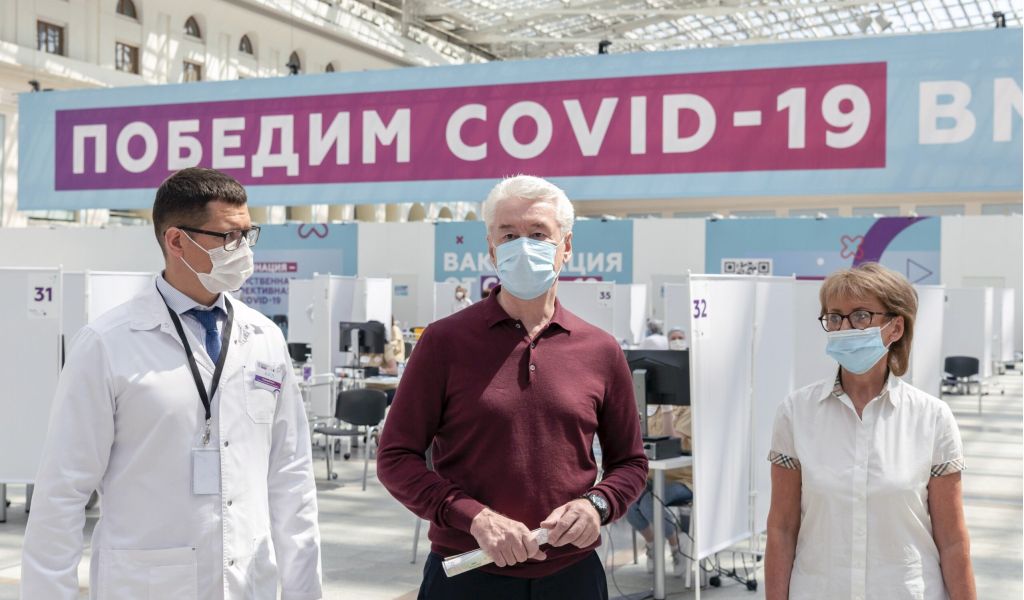 Ретейлеры заявили о провале указа Собянина об обязательной вакцинации от коронавируса