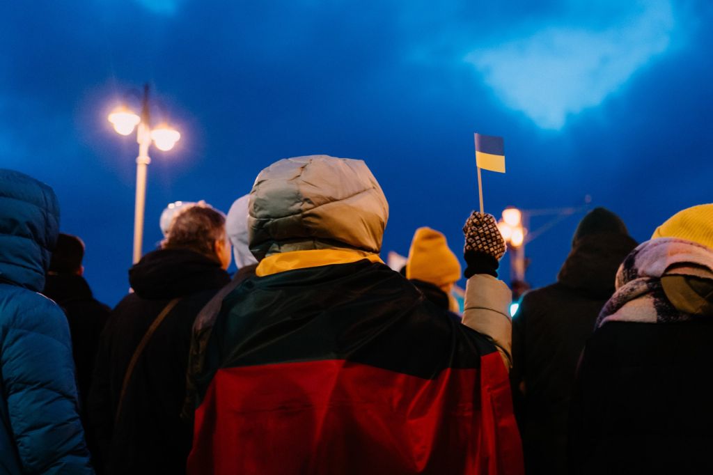 Пенсии, прописка и буллинг: на что жалуются украинские беженцы в России