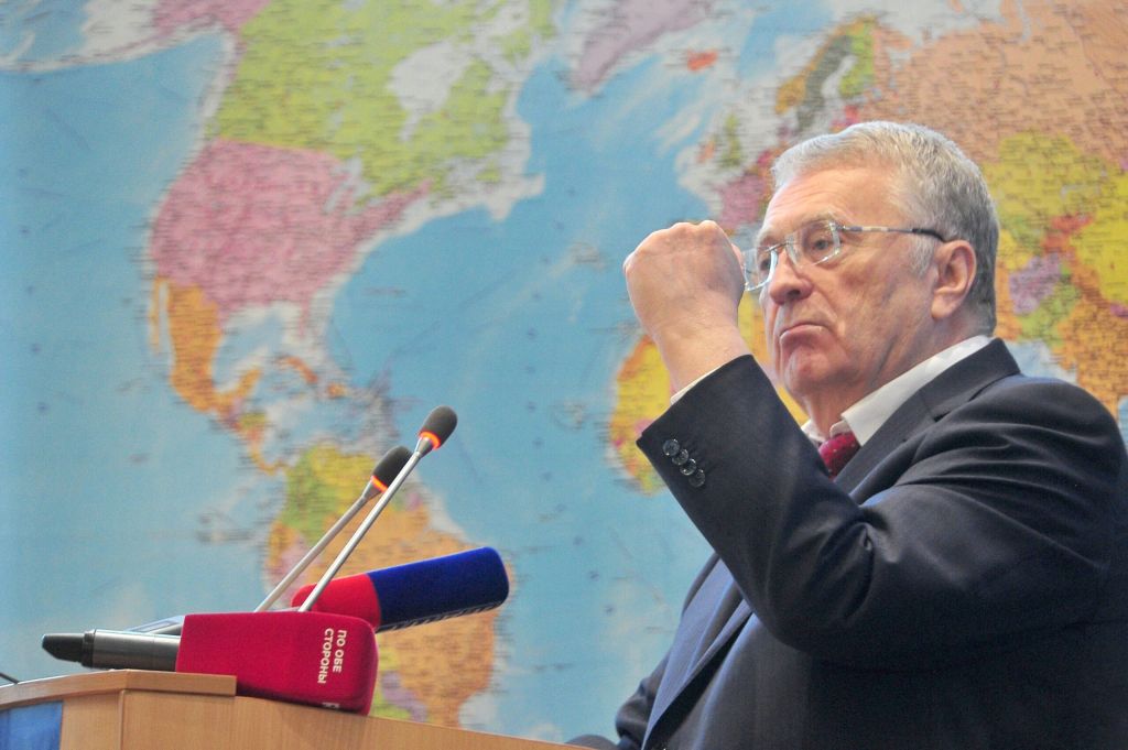 Жириновский предложил освобождать россиян от ареста за вакцинацию от коронавируса