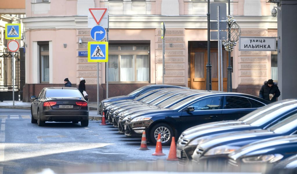 В Петербурге готовят к запуску пилотный проект паркшерингового сервиса