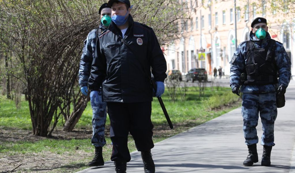 В Петербург направили мини-десант полицейских из двух европейских стран