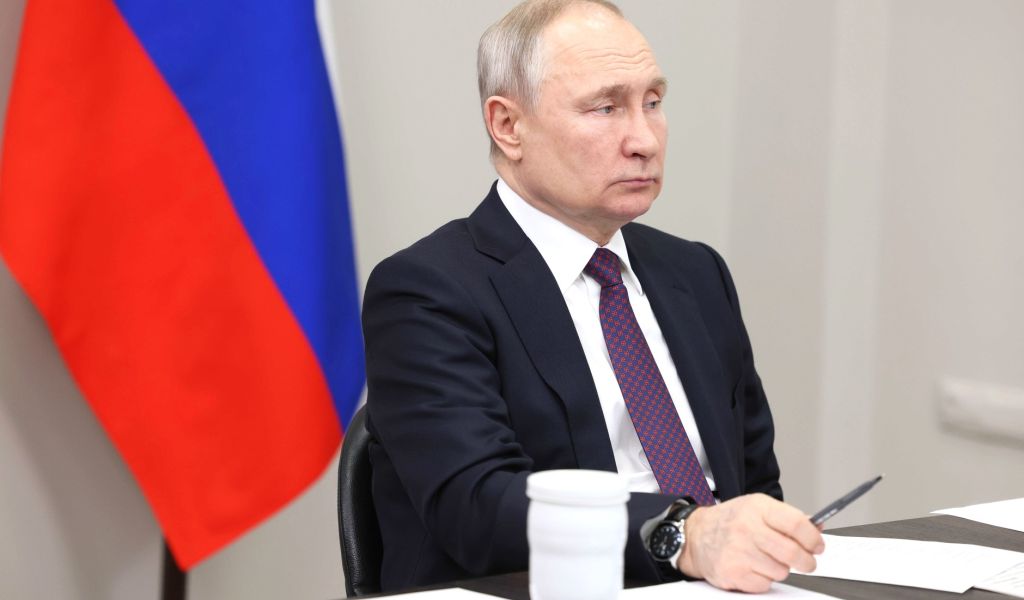 Второй фронт: во Франции заявили, что Россия ведет «гибридную войну» против Запада