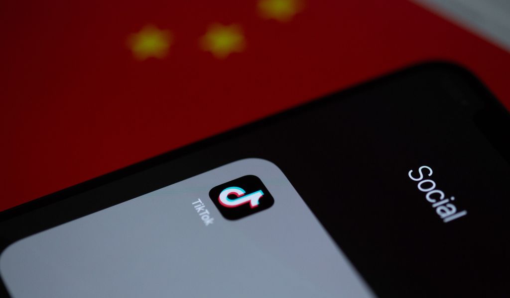Российские власти объяснили «приземление» IT-компаний поведением Google и TikTok