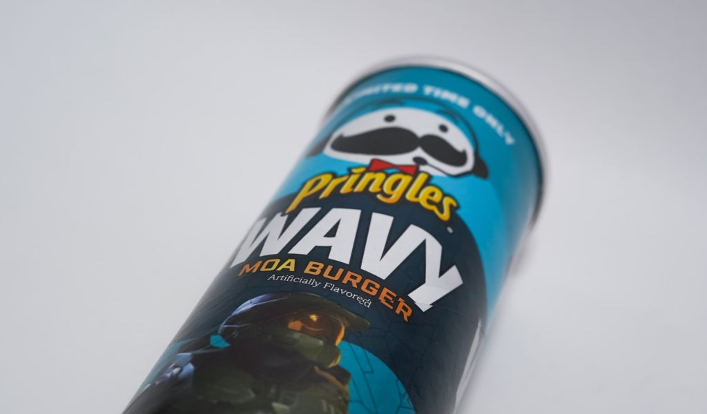 С полок российских магазинов стали исчезать чипсы Pringles