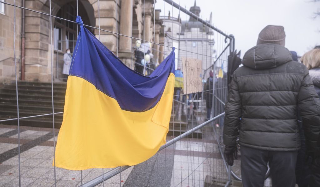 Европейцы вышли на митинги в поддержку Донбасса