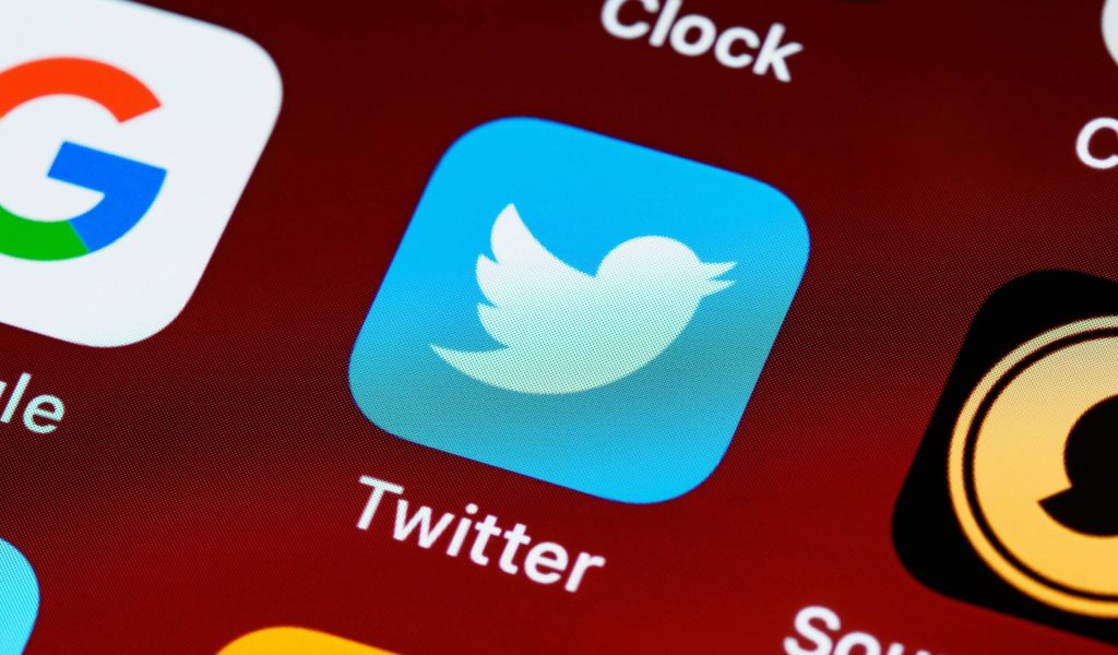 Рекламодатели больше не хотят сотрудничать с Twitter