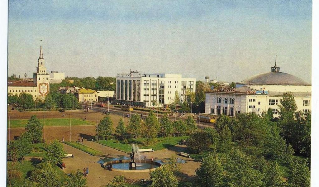 Площадь Труда в Ярославле: Новая жизнь и медиаэкран