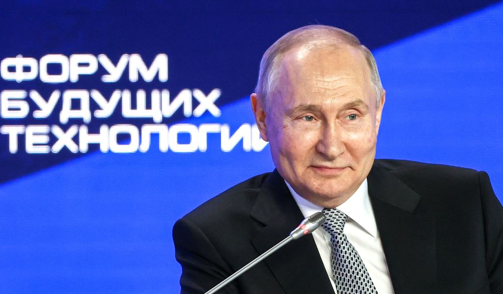 Владимиру Путину доверяют 75% опрошенных россиян