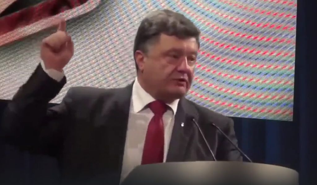 Порошенко обвинил Владимира Зеленского в недостаточном финансировании ВСУ