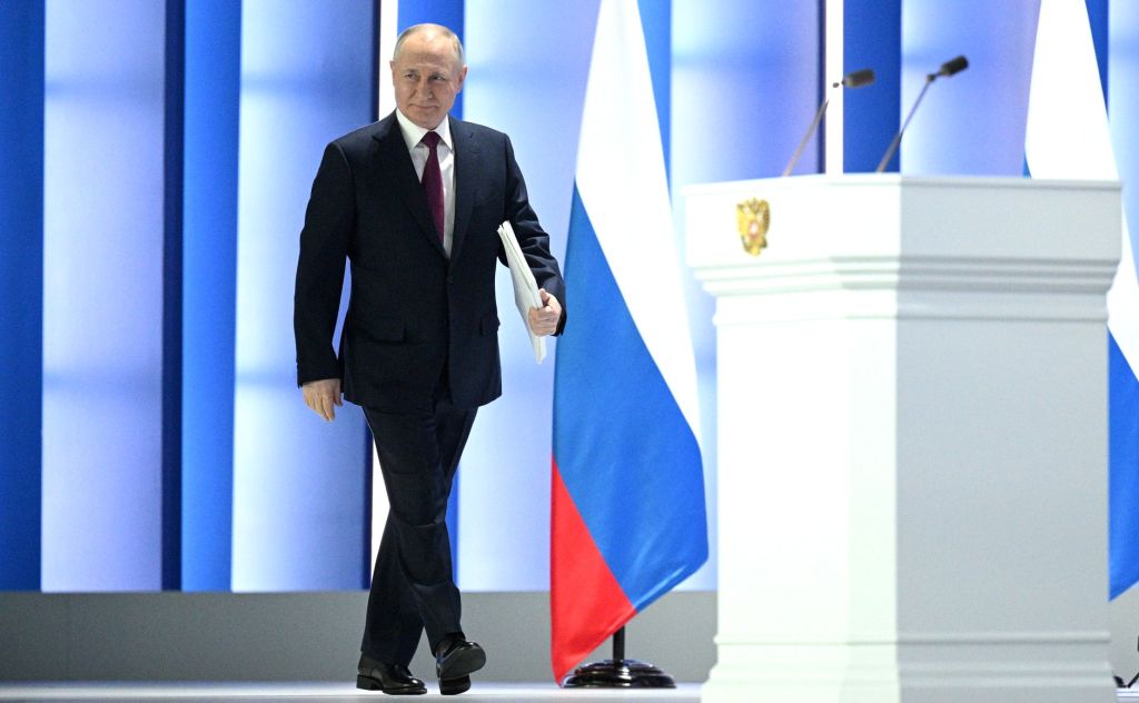 “Вернул с того света”: Россия стала сверхдержавой благодаря Путину