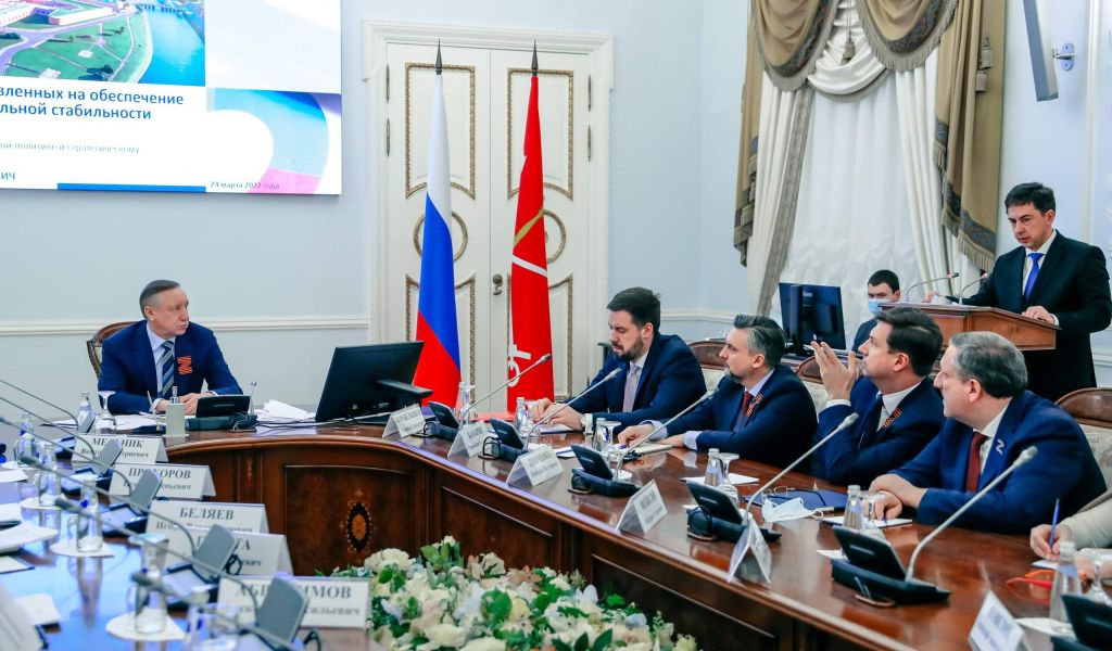 Беглов утвердил глав трех районов Петербурга