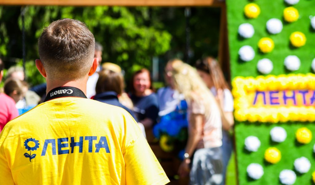 Петербургская сеть «Лента» не хочет присоединяться к кампании по агитации на контрактную службу