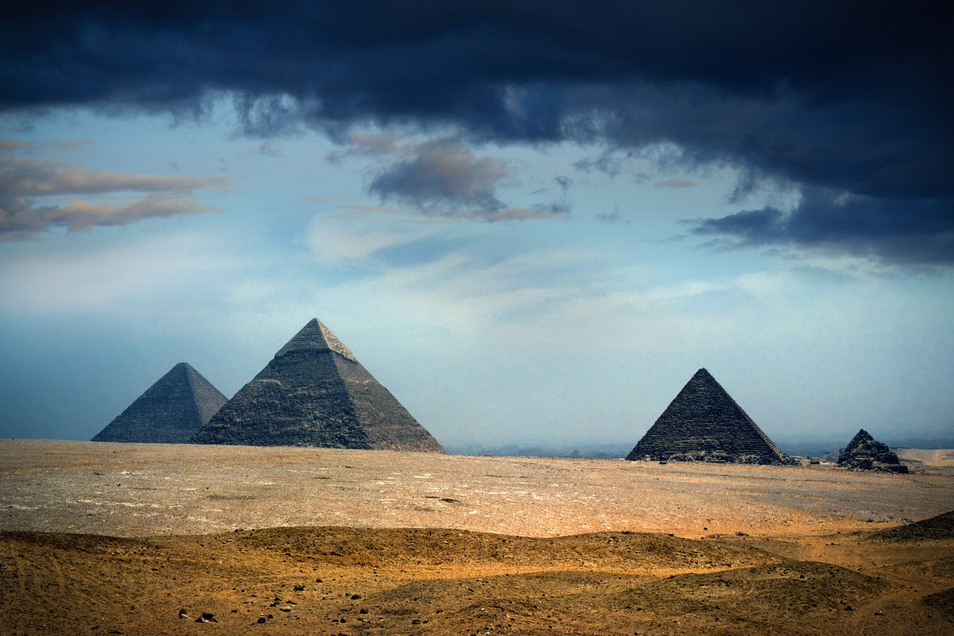 Пирамиды красиво