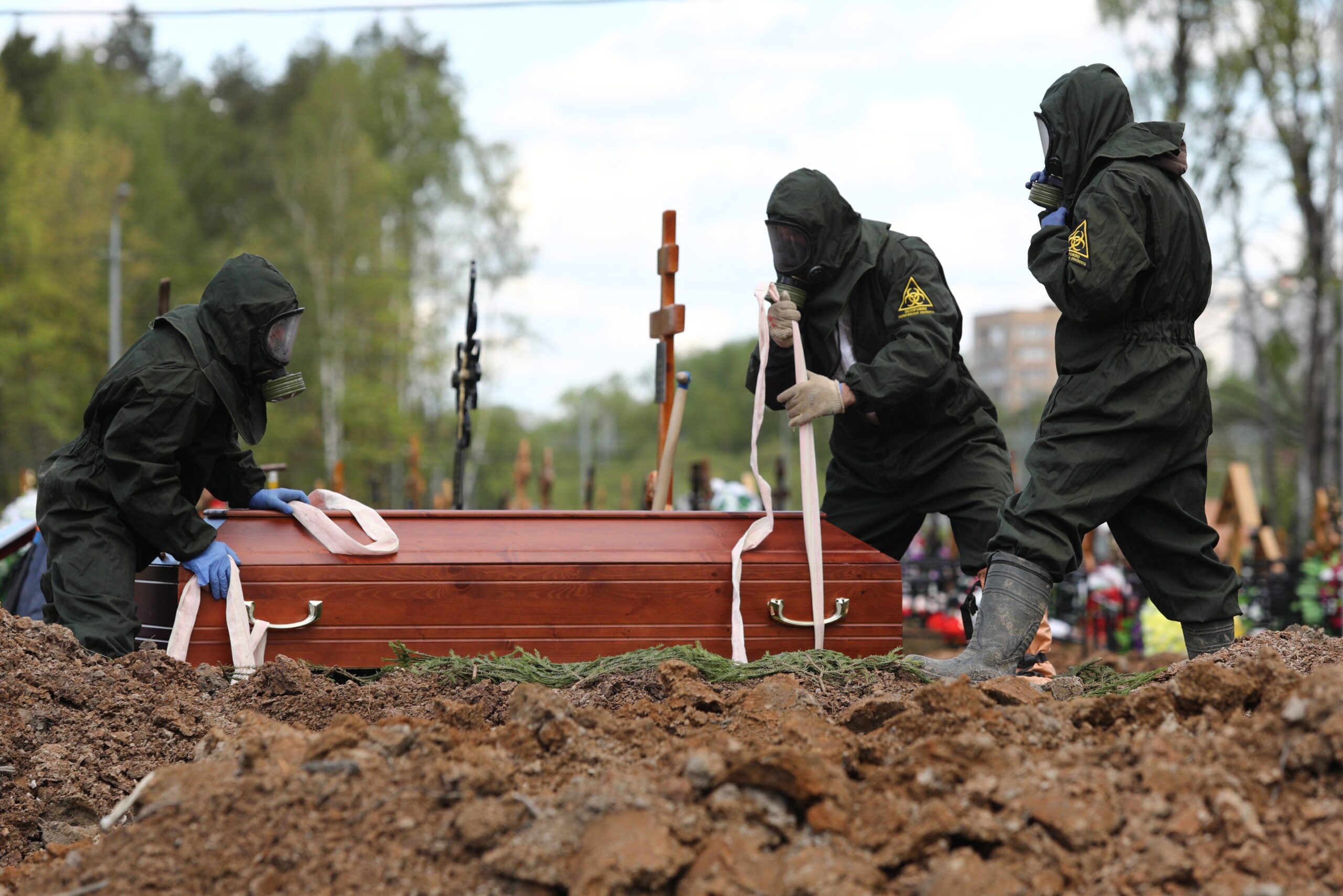 Тело терпеть. Кладбище людей в России. Смерть России кладбище.