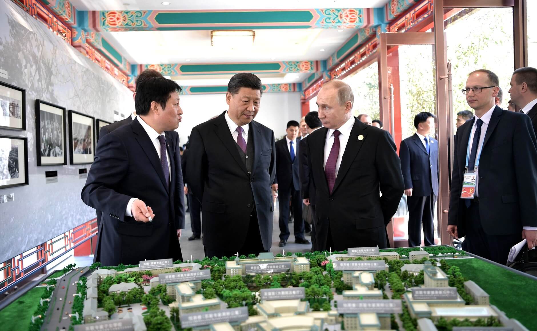 Китайское инициативы. Си Цзиньпин один пояс один путь. Си Цзиньпин путь и пояс. Китайские проекты в России.